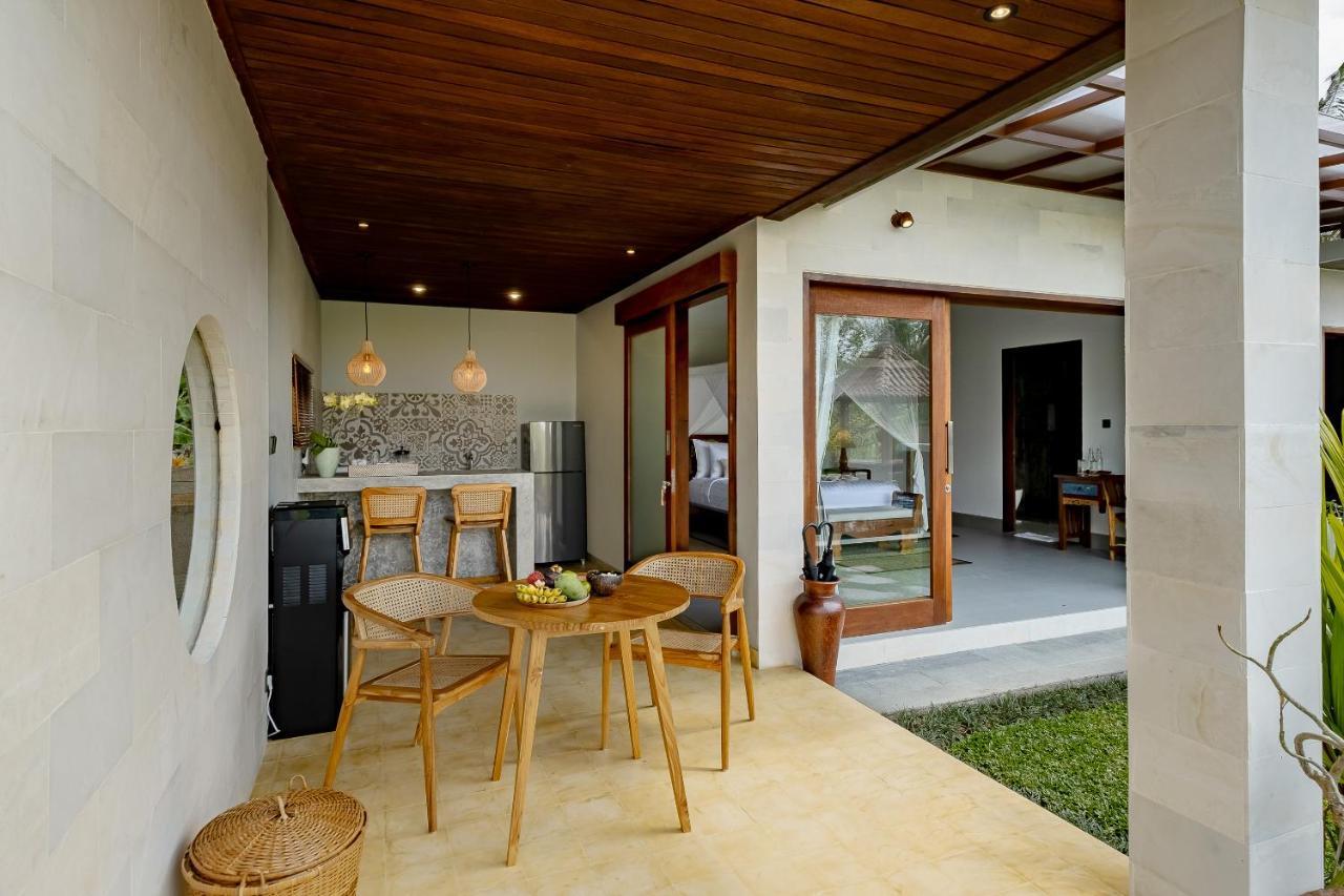 Suarga Loka Ubud Villa Экстерьер фото