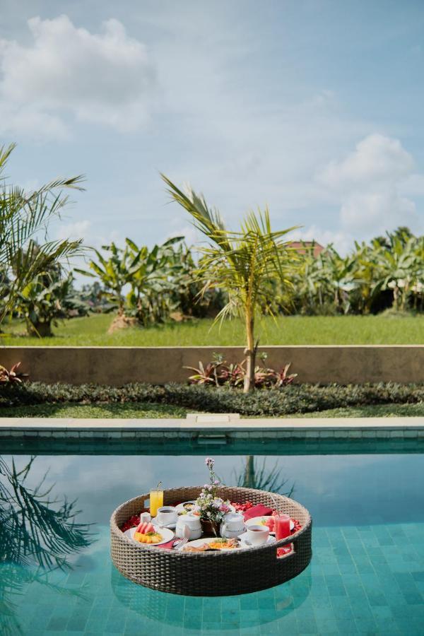 Suarga Loka Ubud Villa Экстерьер фото