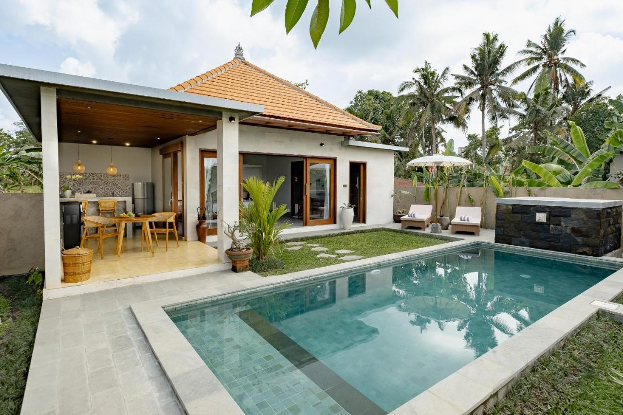 Suarga Loka Ubud Villa Экстерьер фото