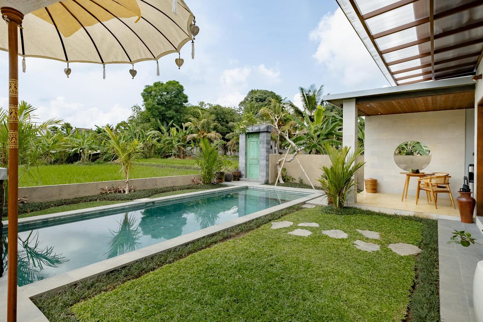 Suarga Loka Ubud Villa Экстерьер фото