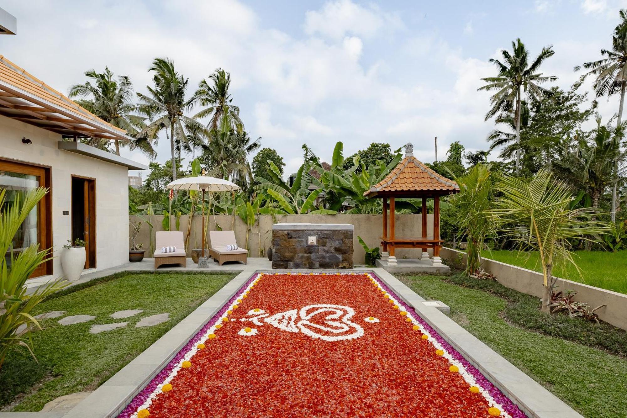 Suarga Loka Ubud Villa Экстерьер фото
